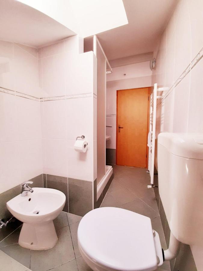 Apartments Izabela Muzic-Fornaric Cres Exterior foto
